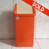 Curver trash can - orange