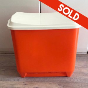 Curver laundry basket - orange