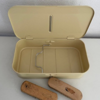 Beige schoenpoetsblik