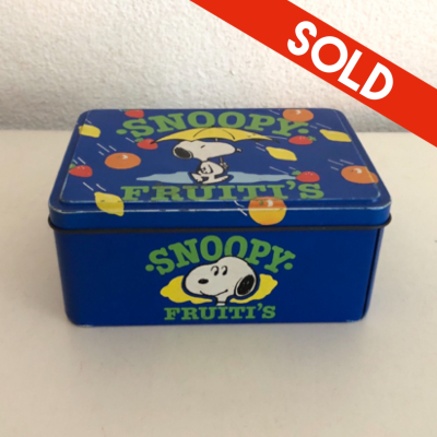 Blue Snoopy sweets container