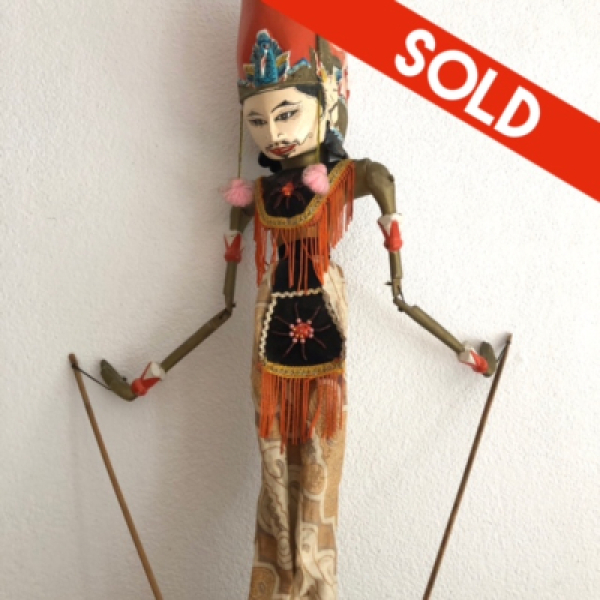 Wayang doll red - green