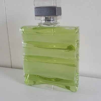 Guerlain Vetiver XL perfume bottle