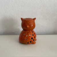 Oranje uil windlicht