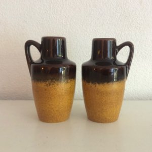 2 Brown Scheurich vases