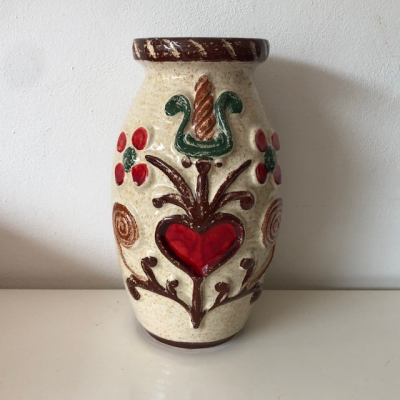 Bay heart decor vase