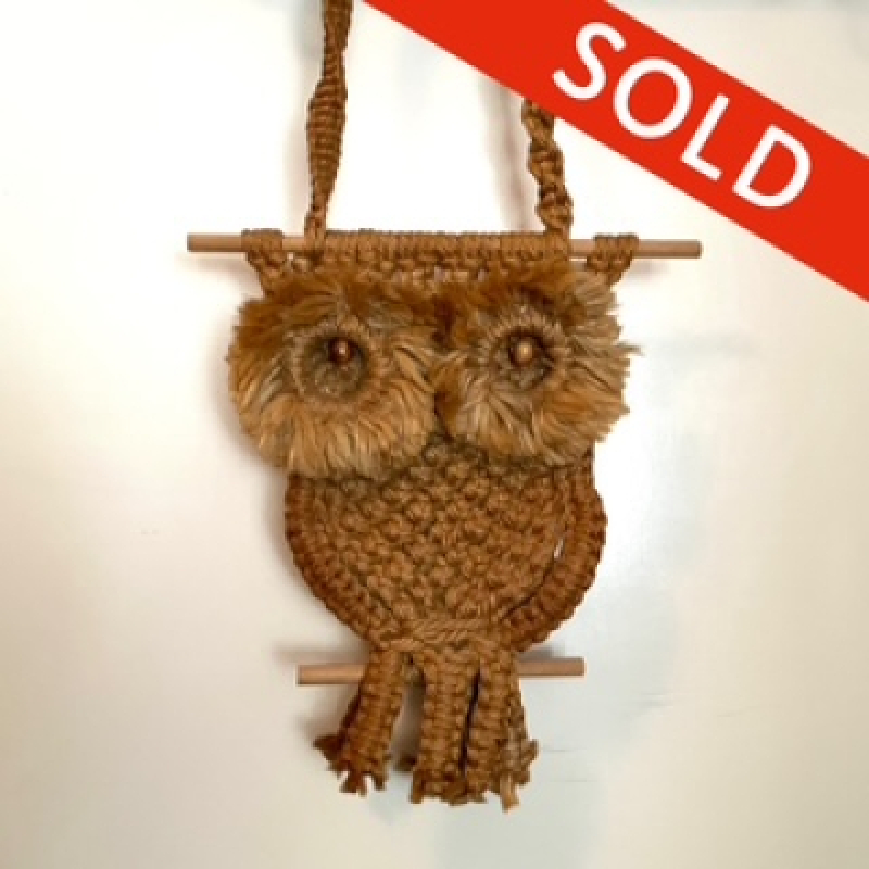 Macrame uil small