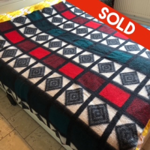 Red green blocked blanket