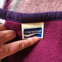 Paars gestreepte deken