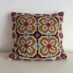 Vintage knotted pillow