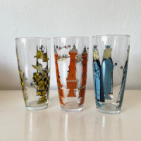 3x Princess 60s glasses