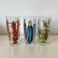 3x Princess 60s glasses
