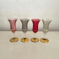 4 Gekleurde borrel glaasjes