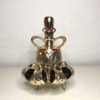 Kitsch horse and wagon licor set