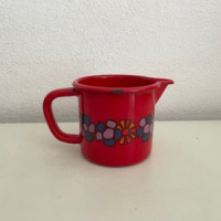 Brabantia Diana red milk jug