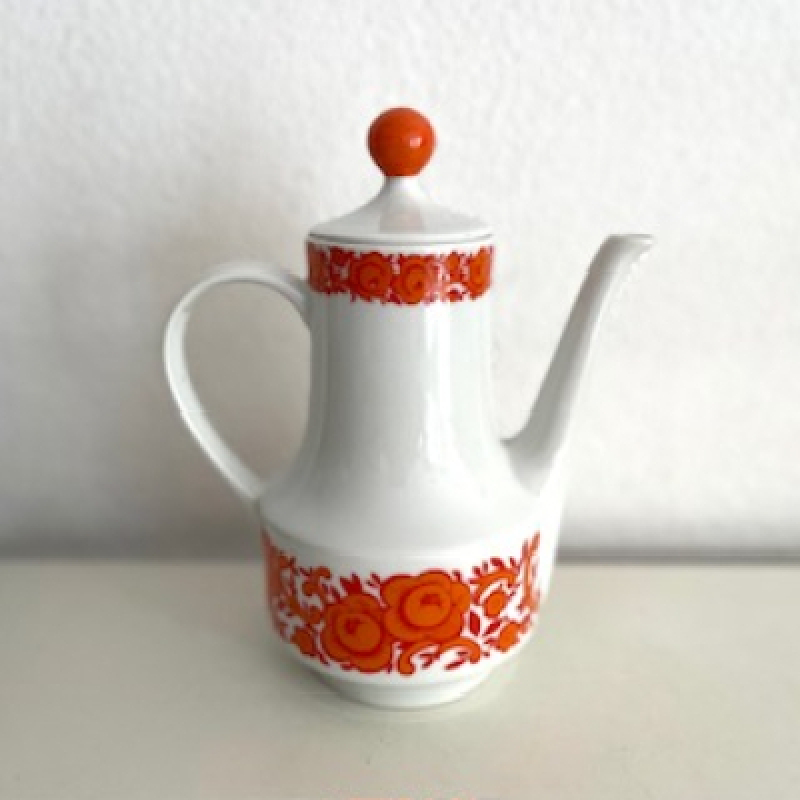 Coffee pot orange red flowers