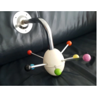 Sputnik gekleurde kapstok