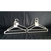 Coat hangers Maija Ruoslahti