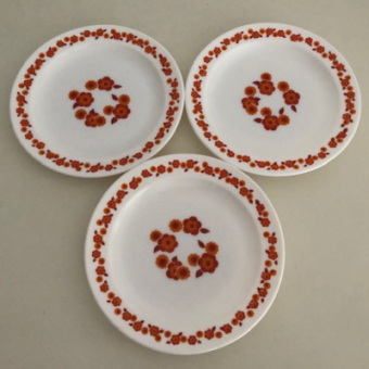 3x Arcopal Lotus borden