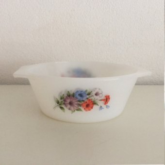 Arcopal bowl - wild flowers