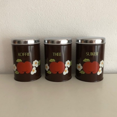 3x Vendex containers - apples