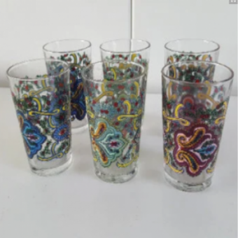 zes psychedelische glazen