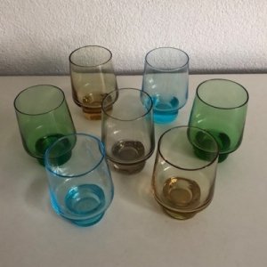 7 Colored glasses