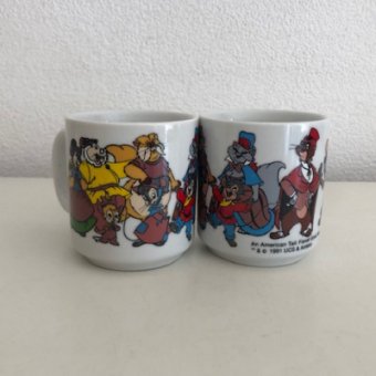 2x Fievel mugs