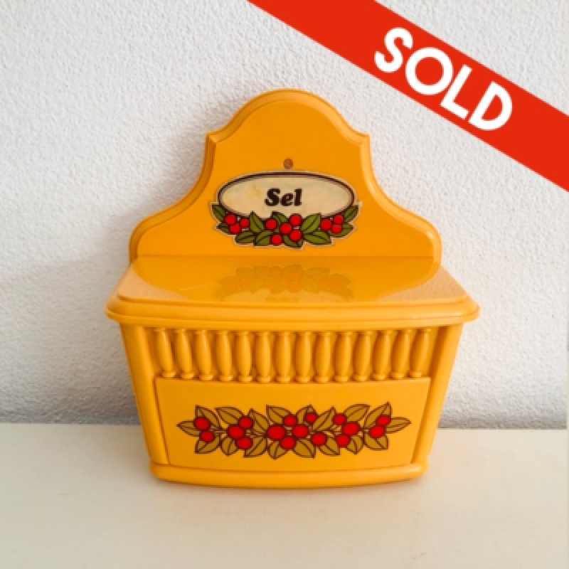 Emsa yellow salt box