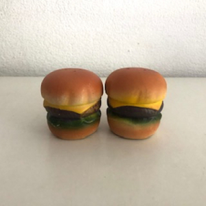 Burgers salt and pepper shakers