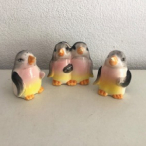 Penguins salt, pepper and napkin holder