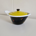 Enamel pan by Dru
