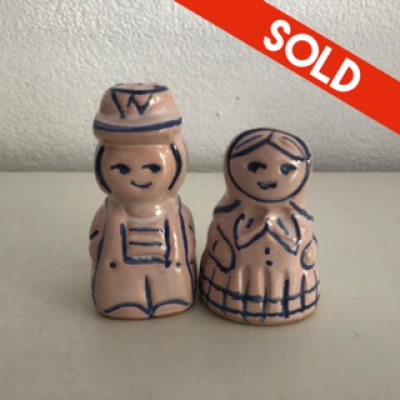 Farmer and farmer's wife shakers Farmer and farmer's wife shakers