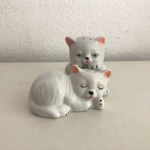 Kitties salt and pepper shakers