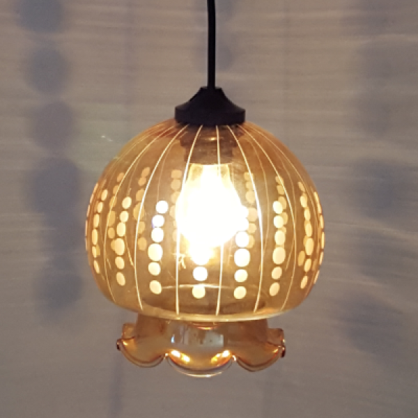 Amber oker glazen hanglamp