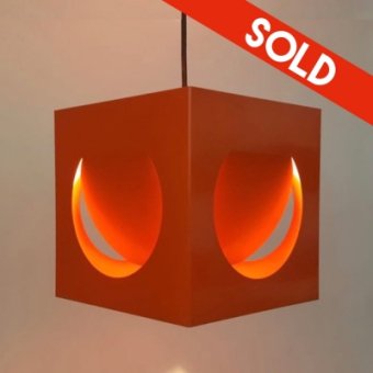 Finse oranje kubus lamp