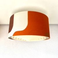 Plafonnière met 70s kap en diffuser