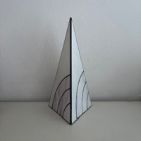 Stained glass 3D triangle lamp 