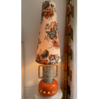 Oranje vaaslamp zonnebloemen
