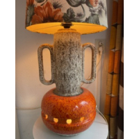Oranje vaaslamp zonnebloemen
