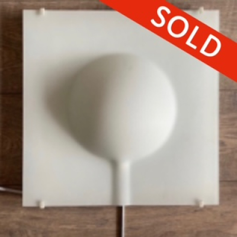 Stämning Ikea wall lamp