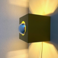 Philips kubus wandlamp geel