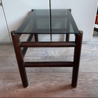 Manou 70s side table