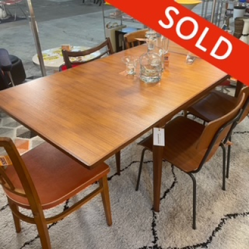 Topform uitschuifbare eettafel