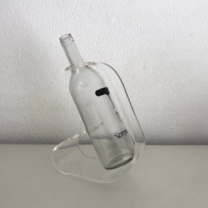 Plexiglass wine bottle rack