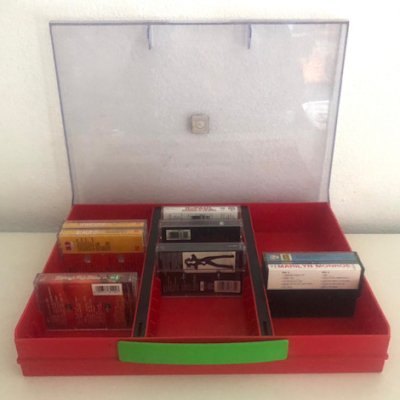 Flair cassette storage box - red