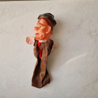 5 Handpoppen nr.18