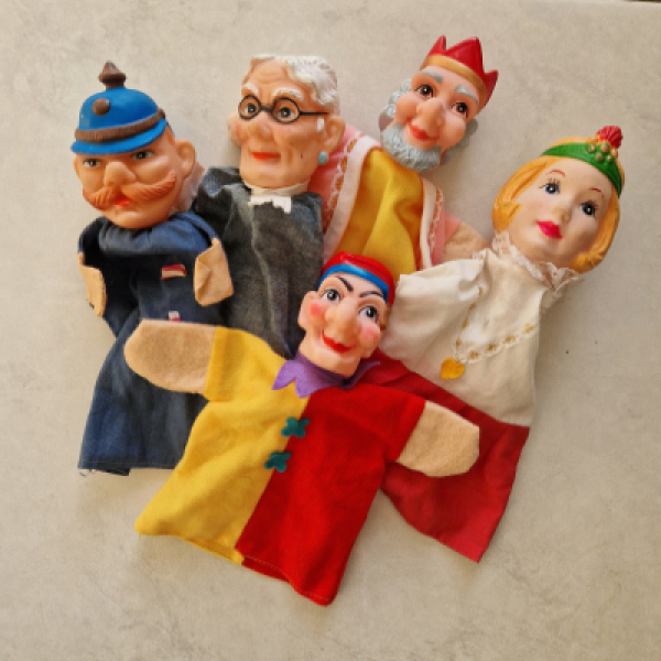 5 Vintage handpuppets