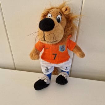 Orange Loeki the lion